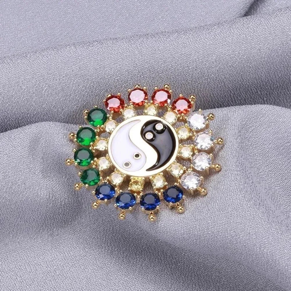 VQ Colorful Brooch - Picture 6 of 8